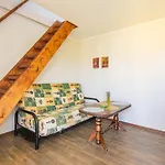 Sveciu Namai Tuopa Nemirsetoje Palangoje