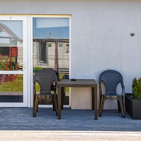 Sveciu Namai Tuopa Nemirsetoje Palangoje Apartament