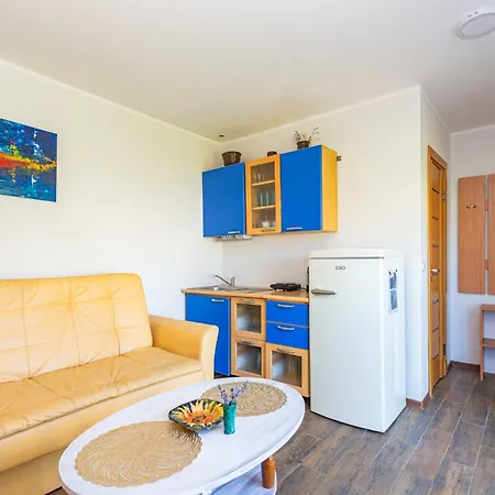 Apartament Sveciu Namai Tuopa Nemirsetoje Palangoje Połąga