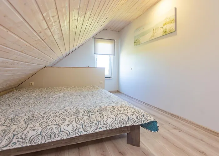 Sveciu Namai Tuopa Nemirsetoje Palangoje Apartment *